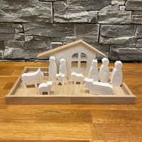 Krippe Aus Raysin - Mit Holztablett Winter Geschenk Krippe Aus Raysin - Mit Holztablett Winter Geschenk von HerzstueckevonJulia