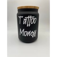 Tattoo Money - Sparglas Glas Mit Bambusdeckel Geschenk Geldgeschenk Spardose Geldglas Tattoo Money - Sparglas Glas Mit Bambusdeckel Geschenk Geldgeschenk Spardose Geldglas von HerzstueckevonJulia