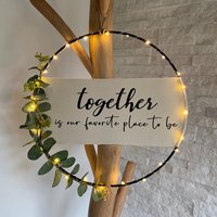 Türkranz | Kranz Metallring Wanddeko |Eukalyptus Personalisierbar Wunschtext von HerzundHandDesign