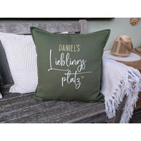Kissenhülle | Kissenbezug Kissen 50x50 cm Lieblingsplatz Deko Geschenkidee Mit Oder Ohne Füllung Personalisiert von HerzwerkbySandra