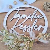 Familienschild - Türschild Mit Trockenblumen, Haustür, Türkranz, Perfektes Einzugsgeschenk Einweihungsparty, Willkommensschild, Namensschild Familienschild - Türschild Mit Trockenblumen, Haustür, Türkranz, Perfektes Einzugsgeschenk Einweihungsparty, Willkommensschild, Namensschild von HerzwunderShop