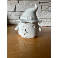Halloween Figur Geister-Box Mit Hexenhut Und Zauberstab - Handgemachte Keraflott Deko Cute Ghost Decoration Container Box Halloween Figur Geister-Box Mit Hexenhut Und Zauberstab - Handgemachte Keraflott Deko Cute Ghost Decoration Container Box von Hexenwerk25