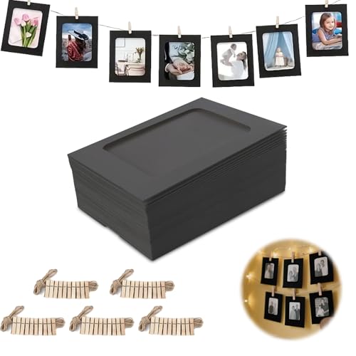 Hexizexi 50 Stück 6 Zoll Papier Bilderrahmen 11.5x15.5 cm Schwarz Fotogirlande mit 50 Holzklammern und 5 Rollen Hanfschnur Fototaschen zum Aufhängen Geeignet für Geburtstage Hochzeiten Wanddekoration Hexizexi 50 Stück 6 Zoll Papier Bilderrahmen 11.5x15.5 cm Schwarz Fotogirlande mit 50 Holzklammern und 5 Rollen Hanfschnur Fototaschen zum Aufhängen Geeignet für Geburtstage Hochzeiten Wanddekoration von Hexizexi