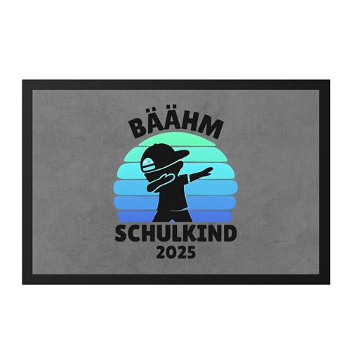 Hey!Print Bääähm Schulkind 2025 Fußmatte Dabbing Junge Einschulung Geschenk Erstklässler Retro Cool ABC Motiv von Hey!Print