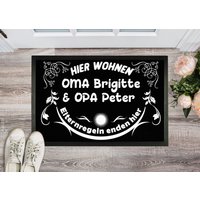 Fußmatte "Familie" Hier Wohnen Oma Und Opa Elternregeln Enden Hier Mit Namen Personalisierbar Geschenk von HeyPapaDE