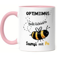 Optimismus Heißt Umgedreht Sumsi Mit Po Tasse Rosa Biene Lustige Humorvolle Geschenkidee Wortwitz von HeyPrintDesigns