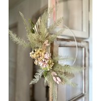 Dekoring Türkranz Dekokranz Wandkranz Kranz Trockenblumenkranz Blumenkranz Deko Grün Rosa Geschenk Für Liebsten Mutter Freundin Frühling Dekoring Türkranz Dekokranz Wandkranz Kranz Trockenblumenkranz Blumenkranz Deko Grün Rosa Geschenk Für Liebsten Mutter Freundin Frühling von HiRosieFlowerArt