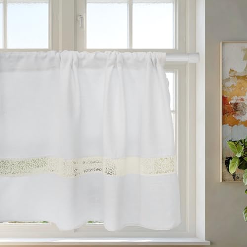 HiSnug Scheibengardinen Küche Weiß Leinen Bistrogardine für Landhausstil Gardinen Kurz Halbtransparente Küchengardinen, Patchwork-Muster aus Spitze, H45 x B125 cm - 1 Stück HiSnug Scheibengardinen Küche Weiß Leinen Bistrogardine für Landhausstil Gardinen Kurz Halbtransparente Küchengardinen, Patchwork-Muster aus Spitze, H45 x B125 cm - 1 Stück von HiSnug