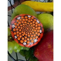 Muttertagsgeschenk Orange Obst Design Rock Briefbeschwerer Und Wohnkultur, Einzigartige Geschenkideen In von HickoryDickoryDots
