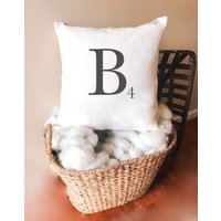 Familie Erste Kissenbezug Nummer Kissen Personalisierte Letter Bauernhaus Benutzerdefinierte Initial von HickoryPointFarm