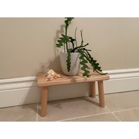 Ahorn Blumenhocker. Blumenbank Aus Massivem Ahornholz. Fußhocker von HiddenRabbitDesigns