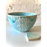 Handgemachte Blaue Porzellan-Spitzenschale, Keramik-Matcha-Schale Mit Herz-Spitzenbesteck-Rest-Set, Spitze-Keramik-Schale Für Spitze Und Handgemachte Blaue Porzellan-Spitzenschale, Keramik-Matcha-Schale Mit Herz-Spitzenbesteck-Rest-Set, Spitze-Keramik-Schale Für Spitze Und von Hideminy