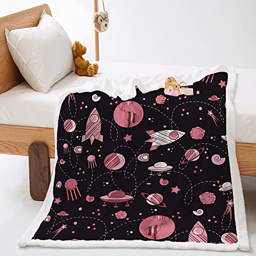 Highdi Wohndecke Kuscheldecke Flauschige Beidseitig Kinder Decke mit Kreativer Planet Bedruckt Weiche Warm Fleecedecke als Sofaüberwurf Tagesdecke oder Wohnzimmerdecke (Rosa Planet,90x120cm) von Highdi