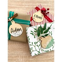 Christbaumkugel Christbaumschmuck Aus Holz | Name Geschenkanhänger Personalisierter von HighlandJungle