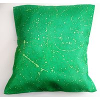 Handbemalter Kissenbezug Aus Reiner Seide in Leuchtenden Grüntönen Mit Einem Bespritzten Design. Ooak Original Entworfene Haushaltswaren. Geschenk Handbemalter Kissenbezug Aus Reiner Seide in Leuchtenden Grüntönen Mit Einem Bespritzten Design. Ooak Original Entworfene Haushaltswaren. Geschenk von Hilaryjanedesign