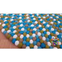 Filzkugel Teppiche 20 cm - 250 Spielmatte , Kinderteppich | Versandkostenfrei von HimaliHandicraft