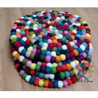 Runde Filzkugel Stuhlmatte Set Von 4 Stk. Größe Je 36 cm. 100 % Wolle von HimaliHandicraft