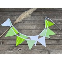 Wimpelkette Baumwolle Hellgrün Weiß in Verschiedenen Größen Wimpelkette Baumwolle Hellgrün Weiß in Verschiedenen Größen von HinterhofAmbiente