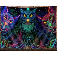 Uv-Blacklight Tapestry Psychedelic Owls Trippy Sacred Geometry Fractal Art Cosmic Energy Mandala Spiritual Boho Glowing Festival Decor Owl von HippieNTapestryWorld