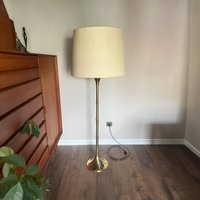 Ingo Maurer Vintage 1960Er/70Er Jahre Designer-stehleuchte Für M Design - Modell Bamboo. Ein Klassiker Aus Messing Im Top-Zustand von HipstoricalHome