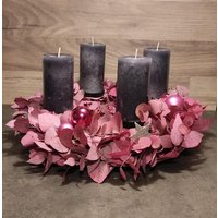 Adventskranz Violetta's Pink Dreams Eukalyptus Kerzen Grau Anthrazit Lila Brombeer von Hirschgefluester