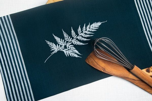 Hirschkind Bio & Fair-Trade-Geschirrtuch "Farn" Hirschkind Bio & Fair-Trade-Geschirrtuch "Farn" von Hirschkind