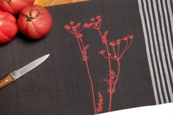 Hirschkind Bio- & Fair-Trade-Geschirrtuch 'Wiesenkerbel' grau-weiß Hirschkind Bio- & Fair-Trade-Geschirrtuch 'Wiesenkerbel' grau-weiß von Hirschkind