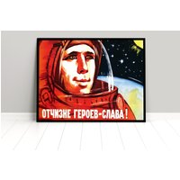 Poster -Für Vaterland Und Ehre - Sowjetunion Russland Raumfahrt Cccp Propaganda Plakat Yuri Gagarin Weltraum Poster -Für Vaterland Und Ehre - Sowjetunion Russland Raumfahrt Cccp Propaganda Plakat Yuri Gagarin Weltraum von Historyonyourwall