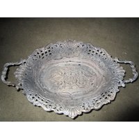 Fabelhafte Vintage Dekorative Metallschale, Verzierte Schüssel, Hergestellt in Italien von HitOrMissTreasures