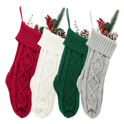 Hixingo Weihnachtsstrumpf Personalisiert 4er, Rot Weiß Große Klassische Gestrickt Bestickte Nikolausstrumpf, Grün Weihnachtssocken zum Aufhängen und Befüllen Kamin Weihnachtsbaum Deko (4 Farben) von Hixingo