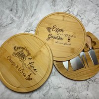 Käsebrett I Vesperbrett Personalisiert, Mit Käsemesser Verschiedene Designvariationen Käsebrett I Vesperbrett Personalisiert, Mit Käsemesser Verschiedene Designvariationen von HndmdbyLiz