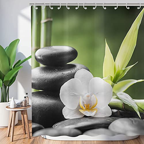 Hnmdmyi Duschvorhang Zen Garten 180x200, Spa Grüner Bambus Schwarzer Stein Weiße Blume Badewanne Vorhang Japanische Meditation Entspannend Wasserdicht Polyester Stoff Waschbar Badevorhang mit Haken von Hnmdmyi