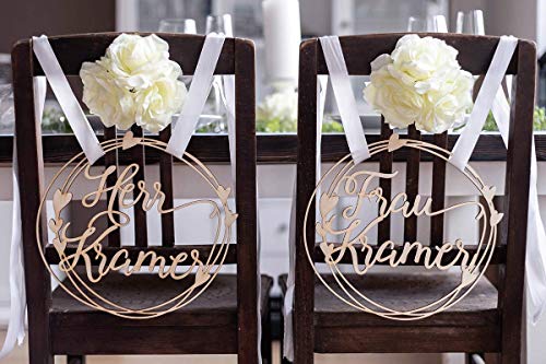 Hochzeitideal 2 Stuhlschilder Hochzeit - personalisiert mit Namen - Holzschild - schöne Hochzeitsdeko - Schriftzug aus Holz - Holzdeko für Stühle - Deko Hochzeit - Dekoration von Hochzeitideal.de