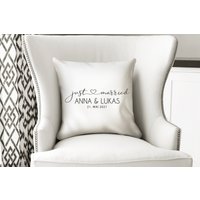 Kissenbezug Hochzeit | Just Married Personalisiert Sofakissen Dekokissen Kissenhülle 50x 50 cm O. 40x 40cm Kissenbezug Hochzeit | Just Married Personalisiert Sofakissen Dekokissen Kissenhülle 50x 50 cm O. 40x 40cm von Hochzeitideal