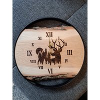 Massive Holzuhr, Wanduhr, Metalluhr, Personalisierbare Lasergravur Nach Ihren Wünschen von HoizgmochtbyStefan