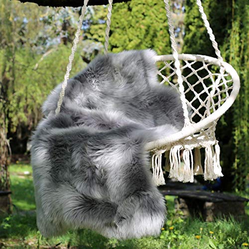 Hollert Lammfell Merino Grau Schaffell Merino Fell kuschelig weich Läufer Dekoration Teppich Sitzunterlage Größe 100-110 von Hollert