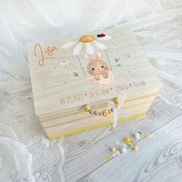 Baby Erinnerungsbox Mit Hasen-Motiv | Personalisierte Holzkiste Geschenk Zum 1. Geburtstag, Zur Geburt Oder Taufe von HolliWoodKids