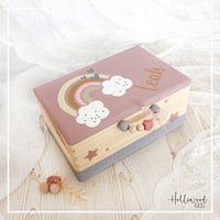 Erinnerungskiste Baby | Babygeschenk Geburt Erinnerungsbox Geschenk Personalisiertes Holz Erinnerungskiste Baby | Babygeschenk Geburt Erinnerungsbox Geschenk Personalisiertes Holz von HolliWoodKids
