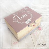 Erinnerungskiste Baby | Babygeschenk Geburt Erinnerungsbox Geschenk Personalisiertes Holz Erinnerungskiste Baby | Babygeschenk Geburt Erinnerungsbox Geschenk Personalisiertes Holz von HolliWoodKids