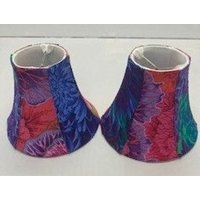 2 Wildflower Wandlampen Von Kaffe Fassett's Niece Handgenähten Lampenschirme, Stoff von HollyRoseStudio