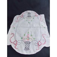 Handgenähte Schwarze Threadwork Kommode Schal Ein Von Einer Art von HollyandMeVintage