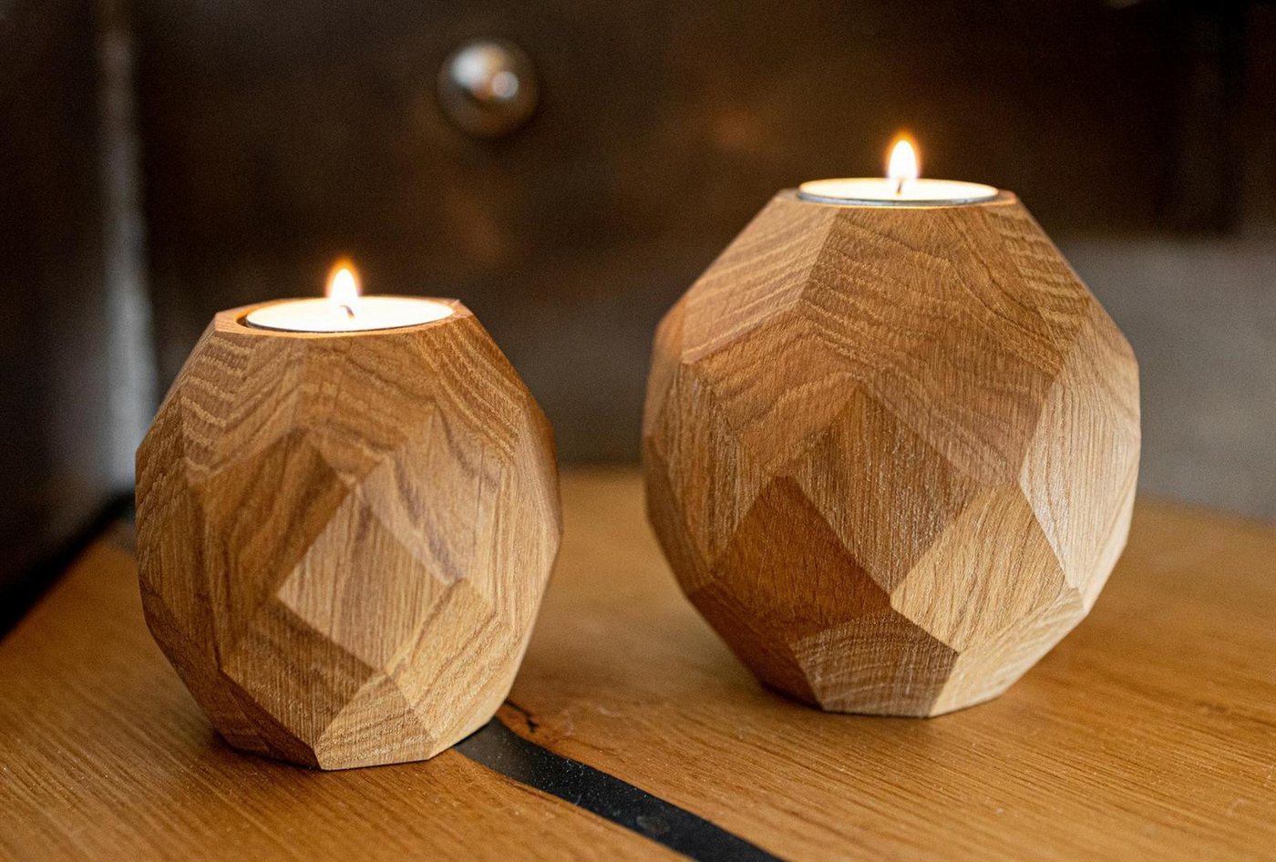 Holz Frank Teelichthalter Teelichthalter Set aus geölter Eiche – Kugeln im Diamantschliff Holz Frank Teelichthalter Teelichthalter Set aus geölter Eiche – Kugeln im Diamantschliff von Holz Frank