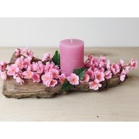 Tischdeko Mit Kerze Auf Holzrinde Osterdeko Frühlingsgesteck Muttertag von HolzBlumeKreationen
