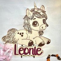 Türschild - Einhorn Personalisiert Aus Holz Farbig Geburtsgeschenk Namensschild Kinderzimmer Eltern Enkel Mädchen Nichte Türschild - Einhorn Personalisiert Aus Holz Farbig Geburtsgeschenk Namensschild Kinderzimmer Eltern Enkel Mädchen Nichte von HolzHarmonieSchmiede