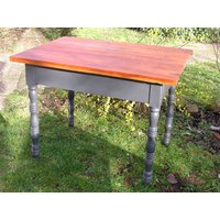 Tisch Mit Kirschholzplatte, Antik, Vintage, Massivholz, Eßtisch Tisch Mit Kirschholzplatte, Antik, Vintage, Massivholz, Eßtisch von HolzSpielTroedel