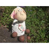 Zaunhocker/Gartenfigur Schaf "Frida" von HolzToenchen