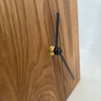 Moderne Wanduhr, Mini-Uhr, Eiche von Holzguhl