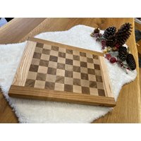 Massives Schneidebrett Aus Edelholz Im Schachbrettdesign 43 cm Massives Schneidebrett Aus Edelholz Im Schachbrettdesign 43 cm von HolzhandelBoehlen