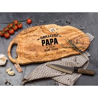 Grill Brett Schneidebrett Personalisiert Geschenk Mann Vatertag Papa Holz Grillbrett Gravur Grillen Geschenke Geburtstagsgeschenke von ROZTFYR