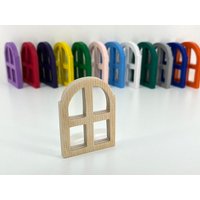 Ein Fenster Zur Dekoration Für Wichtel, Zubehör Feentürchen, Feengarten, Wichtelhaus, Feentür, Elfen, Gnome, Verschiedene Farben Ein Fenster Zur Dekoration Für Wichtel, Zubehör Feentürchen, Feengarten, Wichtelhaus, Feentür, Elfen, Gnome, Verschiedene Farben von HolzkunstOswald